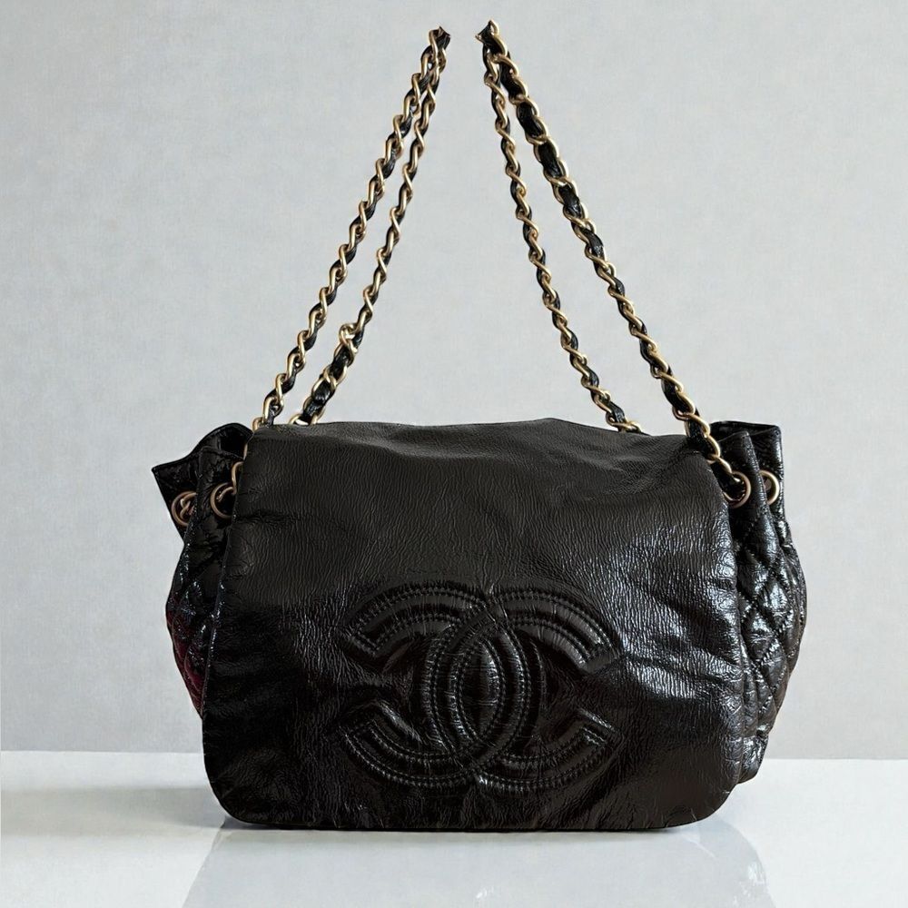 Chanel Black Shoulder Bag with Gold Chain, Excellent Condition